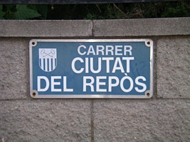 Placa de la calle CIUTAT DEL REPÒS de Gavà Mar